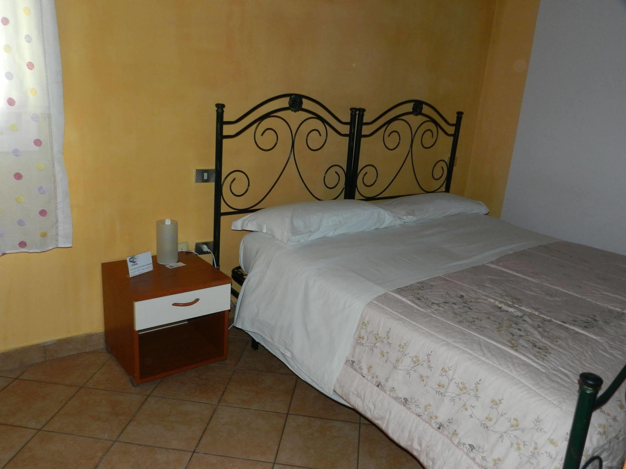 سيراكوزا Olimpo Residence المظهر الخارجي الصورة